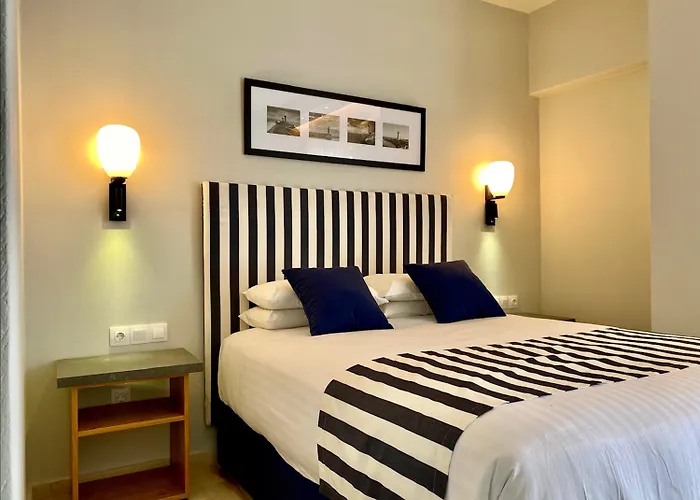 Bruskos & Hotel Agios Georgios (Corfu)