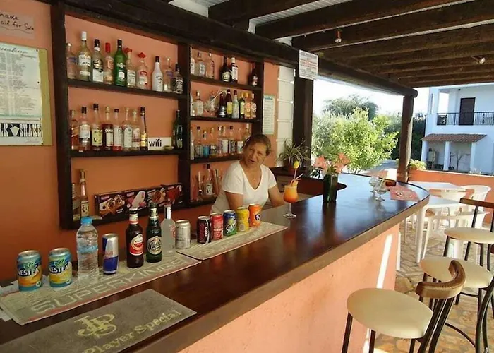 Bruskos & Hotel Agios Georgios (Corfu)