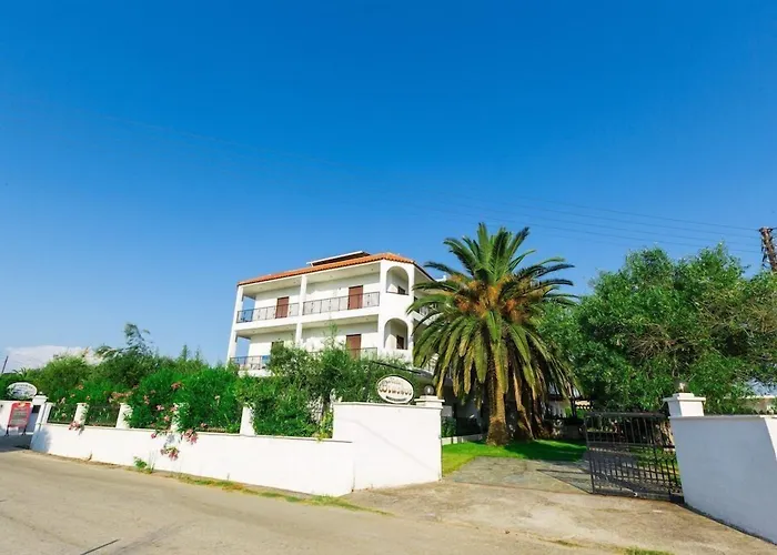 Bruskos & Hotel Agios Georgios (Corfu)