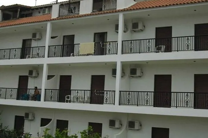 Otel Bruskos &