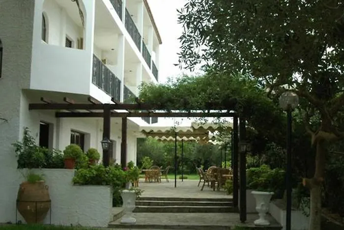 Otel Bruskos &