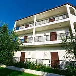 Bruskos & Hotel Agios Georgios (Corfu)