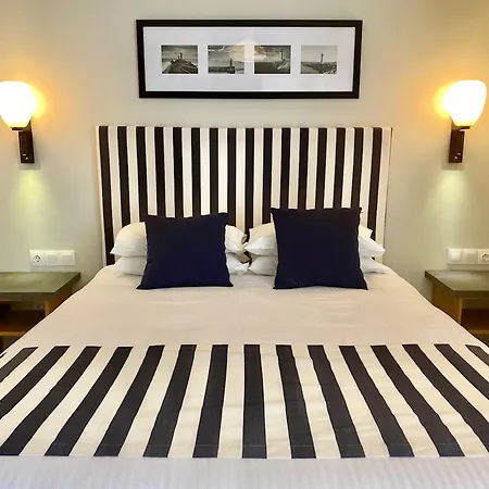 Bruskos & Hotel Agios Georgios (Corfu)