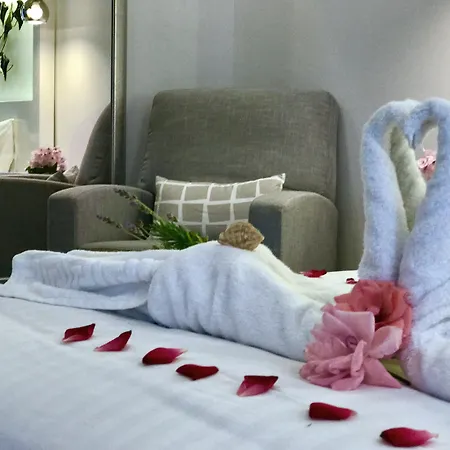 Hotel Bruskos & Agios Georgios (Corfu)