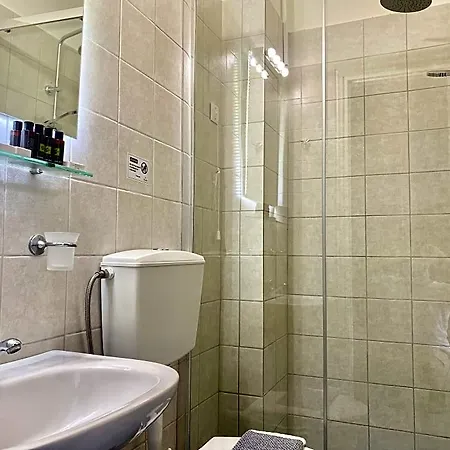 Hotel Bruskos & Agios Georgios (Corfu)
