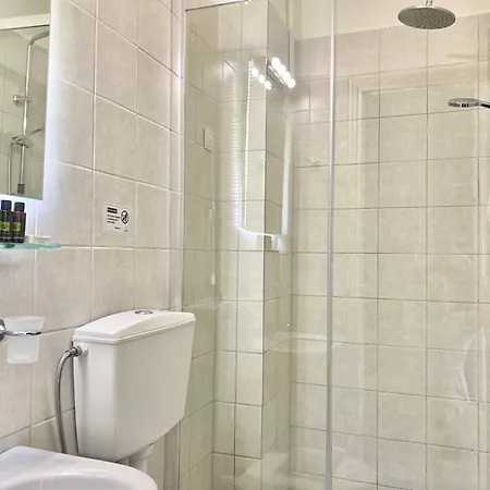 Bruskos & Hotel Agios Georgios (Corfu)
