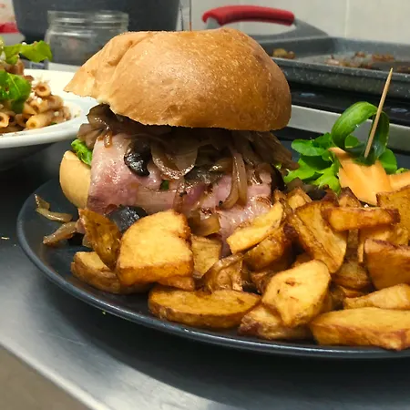 호텔 Bruskos & 아기오스 게오르기오스