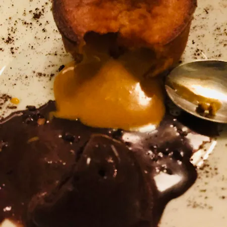 Bruskos & Hotel 3*
