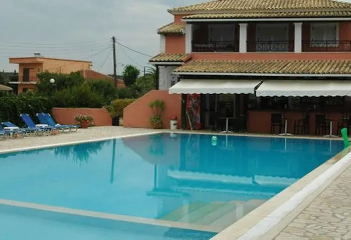 Hotel Bruskos &